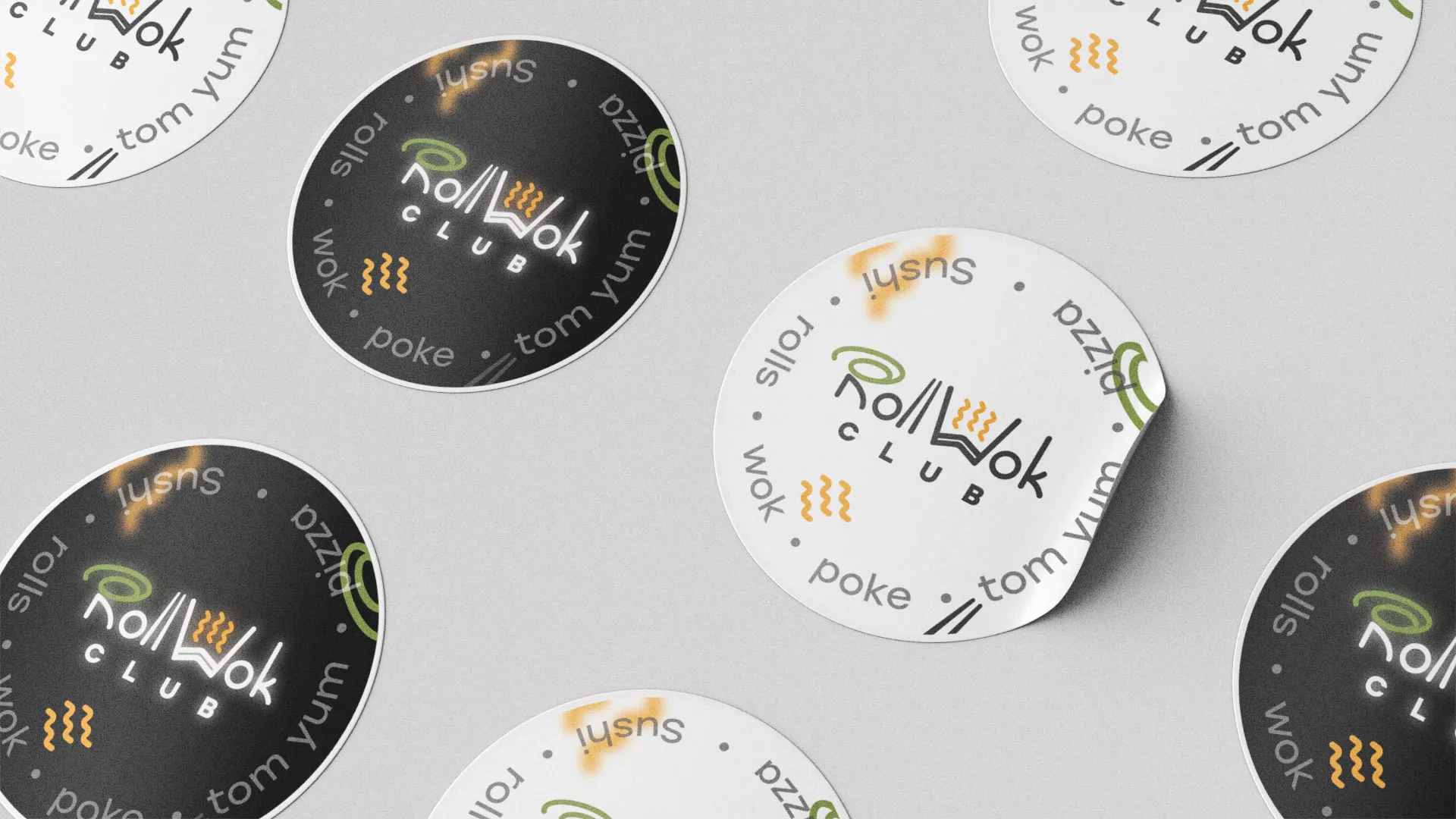 Разработка наклеек для суши-бара «Roll Wok Club» в Сегеже
